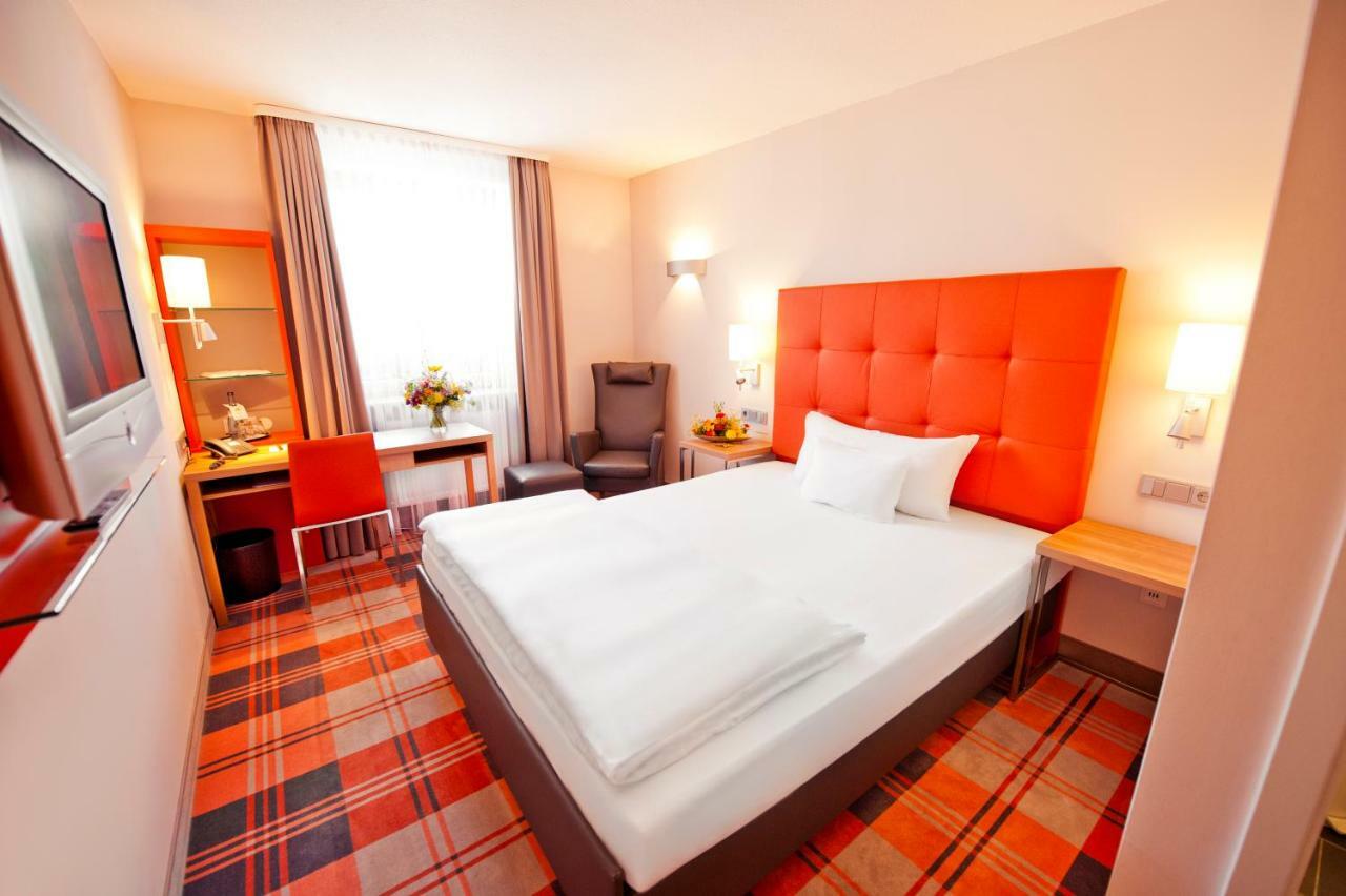 שוואבאך Hotel Gasthof Raab מראה חיצוני תמונה